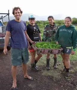 Jack Johnson dan sayuran organik. Foto: Bonappetit